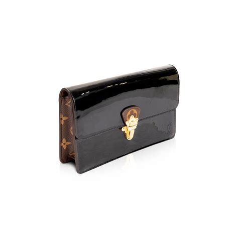 Women's Cherrywood Chain Wallet 